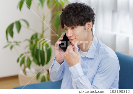 一個打電話的人 一個打電話的人 102190813