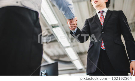 Colleagues, business scene Colleagues, business scene 102192564