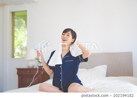 hair drier, dryer, hair dryer 102194182