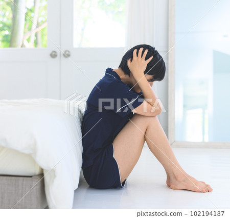 煩惱 擔心 苦惱 102194187