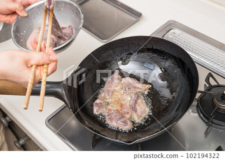 【製作炒肝和豬肝】 102194322