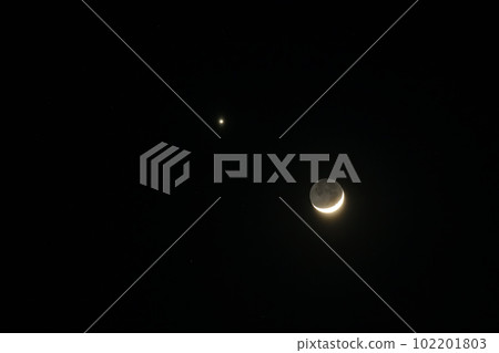 Hakushu Town, Hokuto City, Moon age 2.9 Venus approaching with thin moon Hakushu Town, Hokuto City, Moon age 2.9 Venus approaching with thin moon 102201803