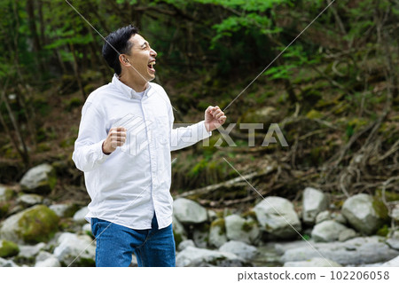 A man who rejoices at Kawahara A man who rejoices at Kawahara 102206058