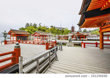 嚴島神社 102206696