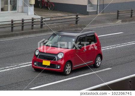 2box small light car road driving 102206741