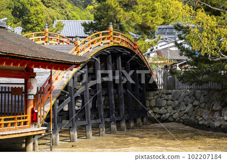 Itsukushima Shrine Soribashi (Imperial messenger bridge) Itsukushima Shrine Soribashi (Imperial messenger bridge) 102207184