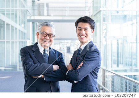 商人老闆下屬 102207747