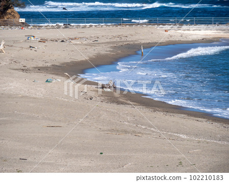 The sandy beach and blue sea of Osago Beach (Kaiyo Town, Kaifu District, Tokushima Prefecture). The sandy beach and blue sea of Osago Beach (Kaiyo Town, Kaifu District, Tokushima Prefecture). 102210183