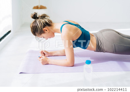 young woman fitness image 102214411