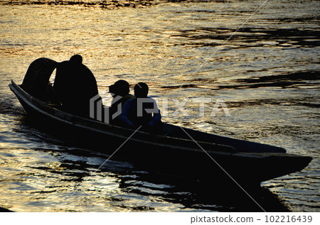 <Laos> Luang Prabang and the banks of the Mekong River <Laos> Luang Prabang and the banks of the Mekong River 102216439