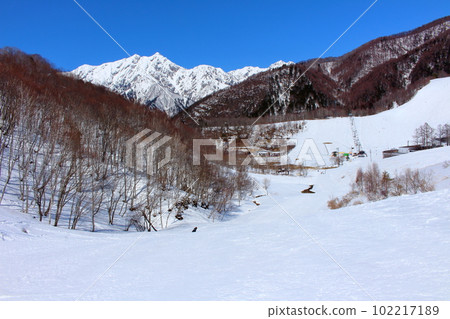 從鹿島槍滑雪場出發的北阿爾卑斯雪域北阿爾卑斯 從鹿島槍滑雪場出發的北阿爾卑斯雪域北阿爾卑斯 102217189