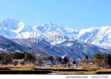 三月從白馬村出發的北阿爾卑斯 美麗的北阿爾卑斯 白雪皚皚的北阿爾卑斯 三月從白馬村出發的北阿爾卑斯 美麗的北阿爾卑斯 白雪皚皚的北阿爾卑斯 102217481