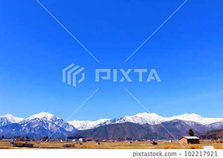 三月從信濃大町出發的北阿爾卑斯 美麗的北阿爾卑斯 白雪皚皚的北阿爾卑斯 三月從信濃大町出發的北阿爾卑斯 美麗的北阿爾卑斯 白雪皚皚的北阿爾卑斯 102217921