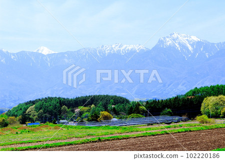 五月的八岳和南阿爾卑斯:美麗的八岳和南阿爾卑斯八嶽山麓和南阿爾卑斯 五月的八岳和南阿爾卑斯:美麗的八岳和南阿爾卑斯八嶽山麓和南阿爾卑斯 102220186