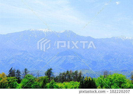 五月的八岳和南阿爾卑斯:美麗的八岳和南阿爾卑斯八嶽山麓和南阿爾卑斯 五月的八岳和南阿爾卑斯:美麗的八岳和南阿爾卑斯八嶽山麓和南阿爾卑斯 102220207