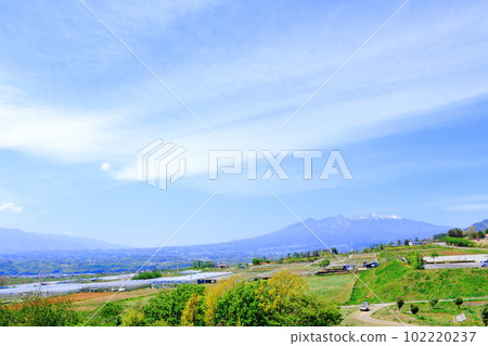 五月的八岳和南阿爾卑斯:美麗的八岳和南阿爾卑斯八嶽山麓和南阿爾卑斯 五月的八岳和南阿爾卑斯:美麗的八岳和南阿爾卑斯八嶽山麓和南阿爾卑斯 102220237
