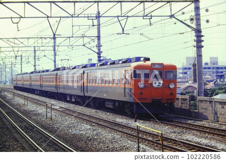 Sobu Line Express "Suigo" No. 1 (401M) Series 153, Motoyawata, June 6, 1982 102220586