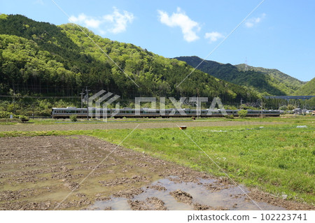 JR West Fukuchiyama Line Aimoto Station [Sanda City, Hyogo Prefecture] 102223741