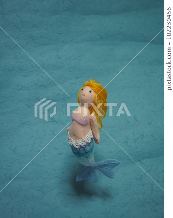 感覺工作美人魚 102230456