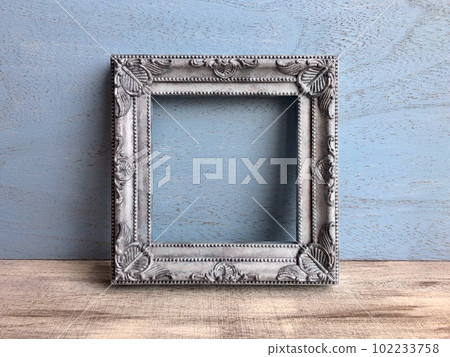 古色古香的銀色相框 102233758