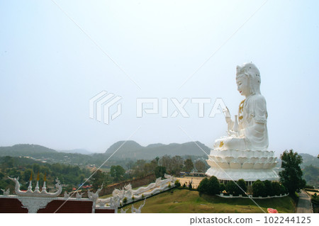 Guanyin statue in Chinese temple wat Hyua Pla Kang in Chiang Rai Guanyin statue in Chinese temple wat Hyua Pla Kang in Chiang Rai 102244125