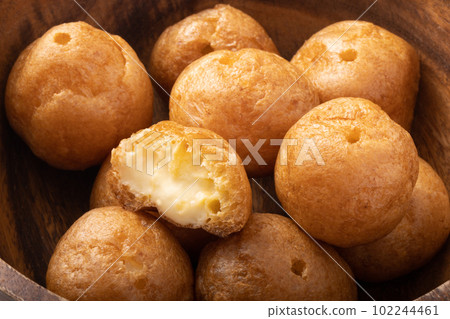 Mini cream puff Mini cream puff 102244461