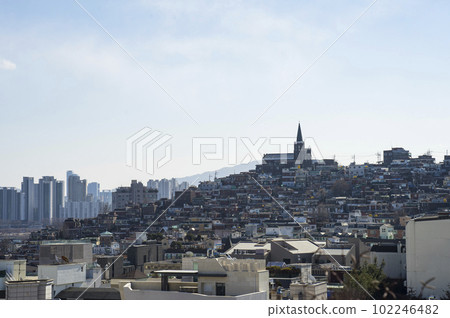 The Sky and Scenery of Seoul, Korea 102246482