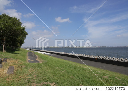 Scenery of the sea monster trail in Wakasu Seaside Park, Koto Ward, Tokyo Scenery of the sea monster trail in Wakasu Seaside Park, Koto Ward, Tokyo 102250770