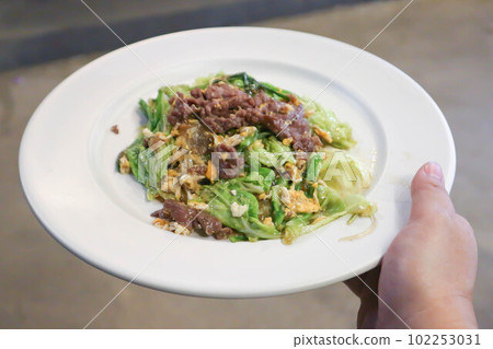 stir fried vegetable with beef stir fried vegetable with beef 102253031