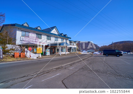 See parking and accommodation at Jizo Pass in Tomi City, Nagano Prefecture See parking and accommodation at Jizo Pass in Tomi City, Nagano Prefecture 102255844