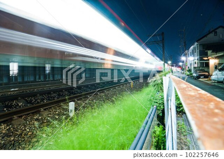 夜間列車激光束 102257646