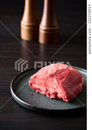 American beef tongue block cross section American beef tongue block cross section 102258914