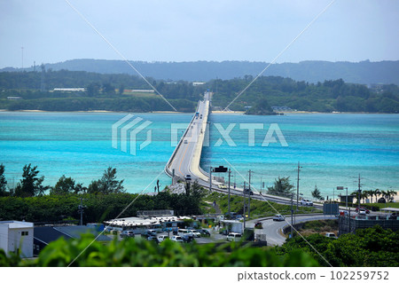 View of the beautiful sea and Kouri Bridge from Kouri Island, Okinawa 102259752