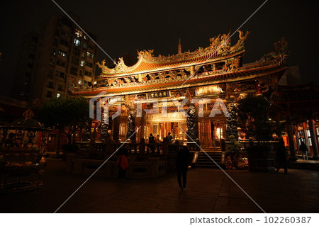 夜晚的龍山寺 夜晚的龍山寺 102260387