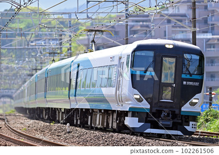 東海道本線真鶴 JR 東 E257 系列 2500 系列 NC-33 編隊（大宮）Odoriko 102261506