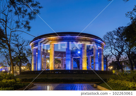 The beautiful and historical Rotonda de los Jaliscienses Ilustres 102263061
