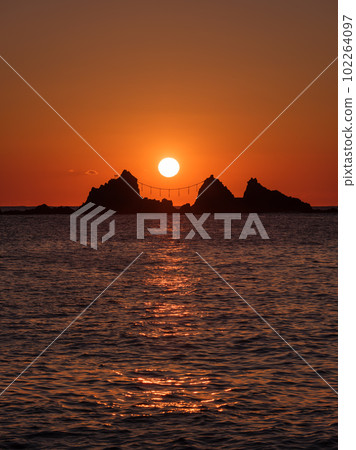 Kanagawa Manazuru_Dawn scenery from Mitsuishi Kanagawa Manazuru_Dawn scenery from Mitsuishi 102264097