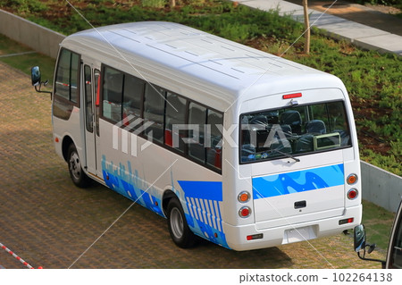 Microbus image 102264138