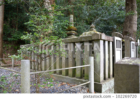 Tomb of Yoritomo Mori Tomb of Yoritomo Mori 102269720