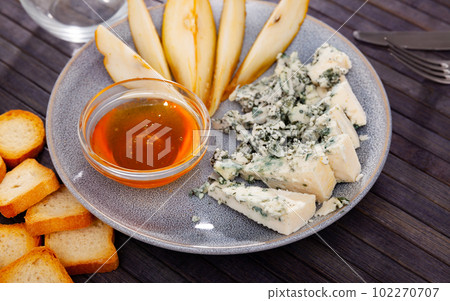 Popular Spanish blue cheese Roncari Popular Spanish blue cheese Roncari 102270707
