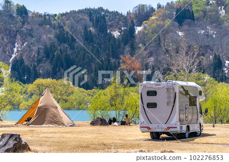 白川湖水下森林汽車露營地 102276853