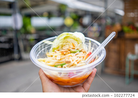 Som Tum - papaya salad thai street food 102277724