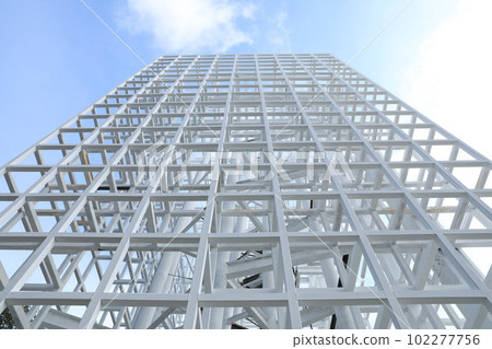 White Steel beam construction with blue sky background White Steel beam construction with blue sky background 102277756