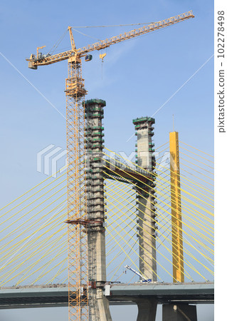 Suspension bridge under construction, Bangkok, Thailand. 102278498