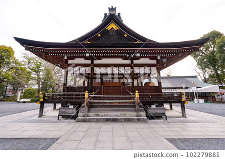 Matsuo Taisha Shrine (Arashiyama, Kyoto City), which enshrines the god of sake Matsuo Taisha Shrine (Arashiyama, Kyoto City), which enshrines the god of sake 102279881