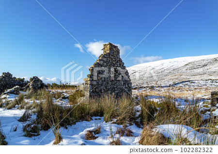 The remains of the Derryveagh evictions - In April 1861 landlord John George Adair evicts over 250 tenants from Donegal - Ireland 102282322