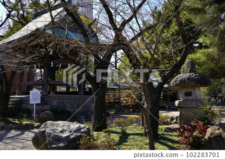 Katsushika Hachimangu Shrine Bell Tower Hachiman, Ichikawa City, Chiba Prefecture 102283701