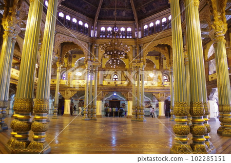 印度邁索爾皇宮 102285151