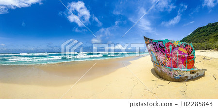 View of Nunggalan beach in Bali, Indonesia View of Nunggalan beach in Bali, Indonesia 102285843