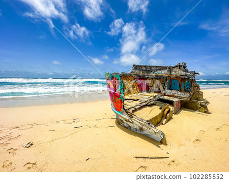 View of Nunggalan beach in Bali, Indonesia View of Nunggalan beach in Bali, Indonesia 102285852